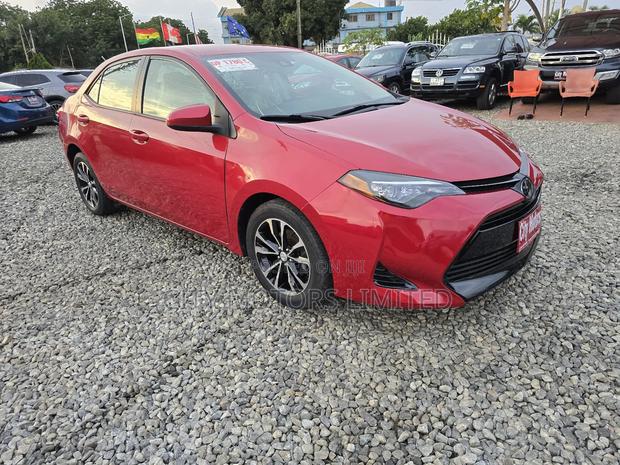 Toyota Corolla LE (1.8L 4cyl 2A) 2018 Burgundy · Photo 8