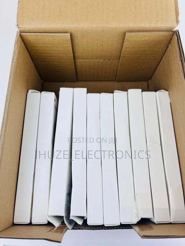 Apple Usb-C Digital Av Multiport Adapter · Photo 3