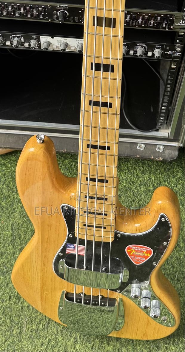 Fender Jazz Passive Bass Guitar Classic · Photo 6