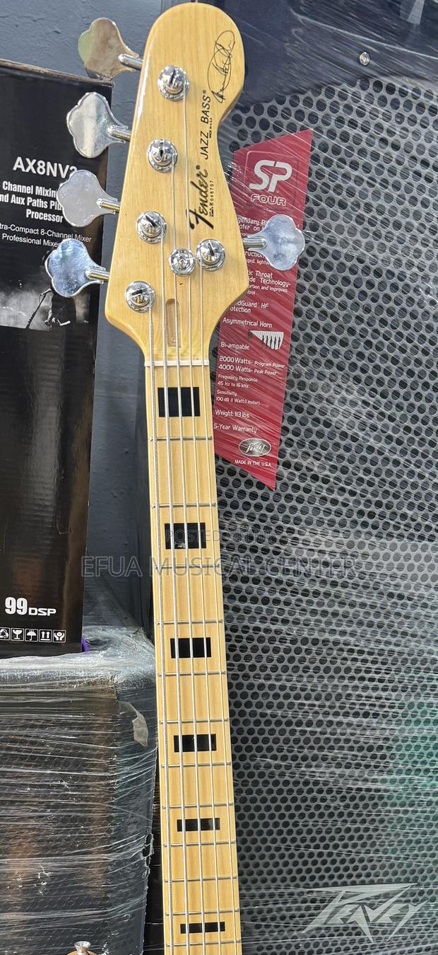 Fender Jazz Passive Bass Guitar Classic · Photo 5