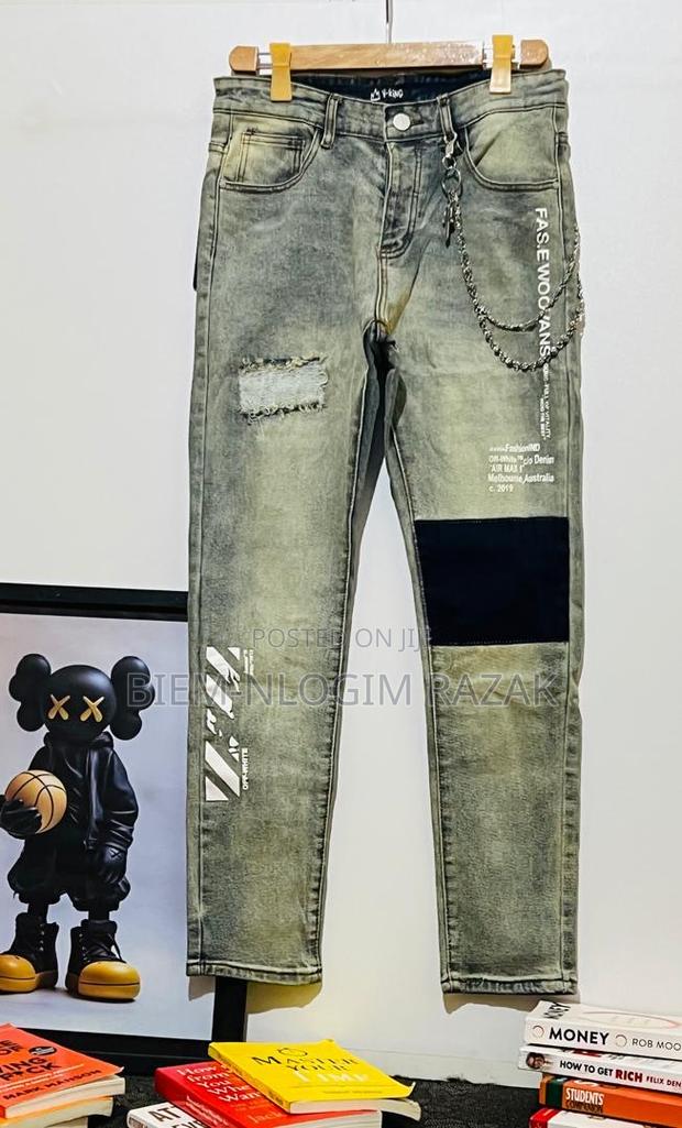 Original Jeans Trousers Available in Stock · Photo 2