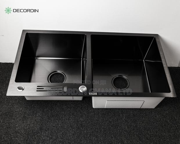 Kitchen Sink (Black)