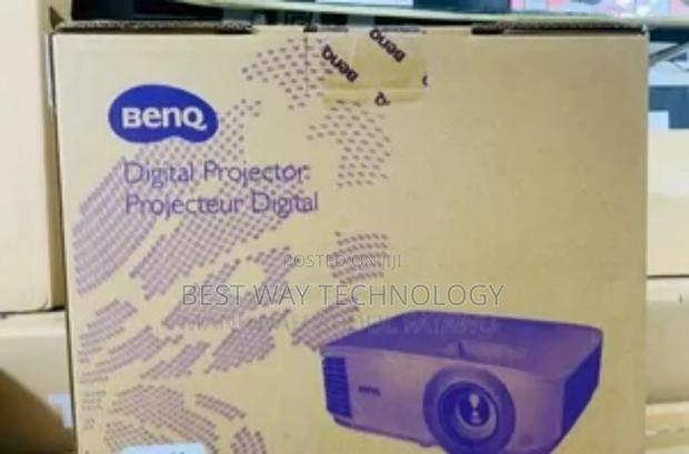 Benq Projector · Photo 1