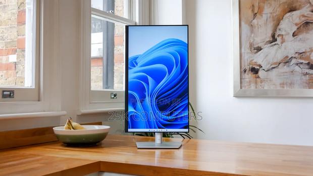 24-Inch Dell Ips FHD Type-C Monitor · Photo 6