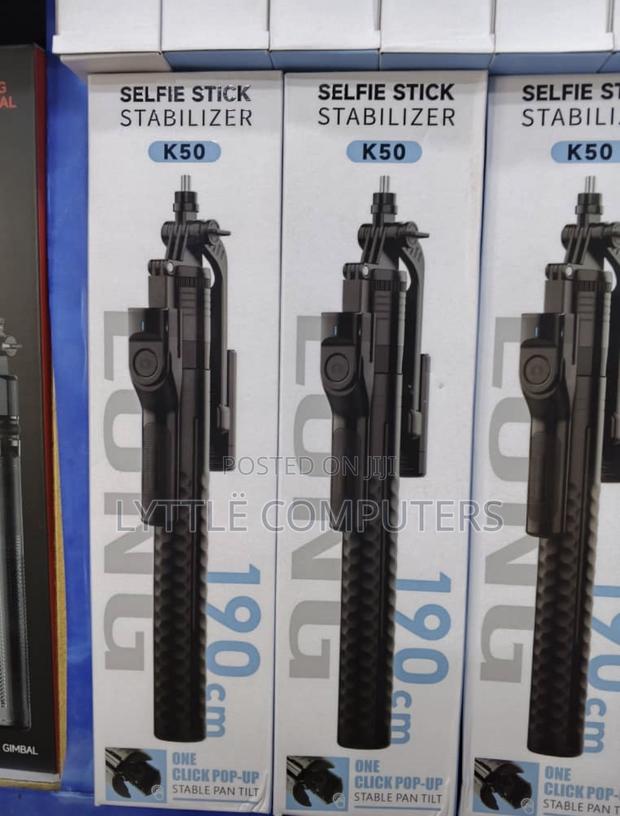 Long Selfie Tripod Stand · Photo 1