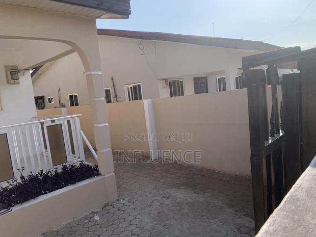 3bdrm House in American House Area, East Legon for sale · Photo 6