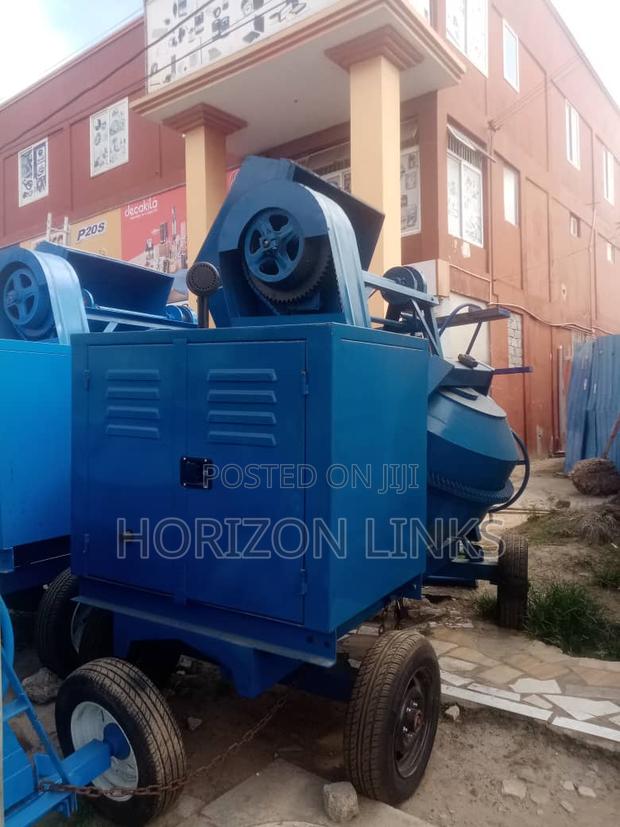Brand New Concrete Mixer Field Marshal · Photo 2