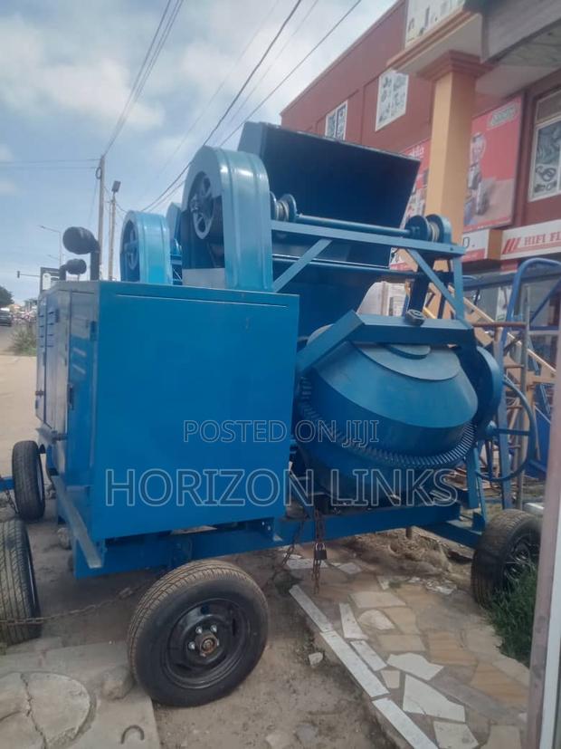 Brand New Concrete Mixer Field Marshal · Photo 3