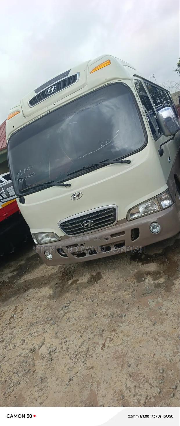 Hyundai County 2015 Grey · Photo 2