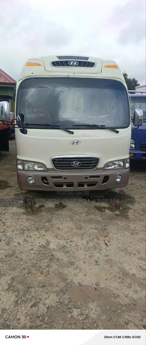 Hyundai County 2015 Grey · Photo 3