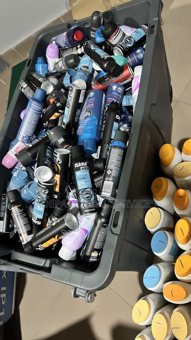 Deodorant Spray / Sure Wholesale · Photo 1