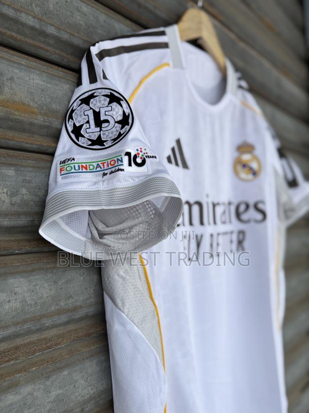 Real Madrid 2025/2026 Player Version Jersey _ Real Madrid Authentic · Photo 1