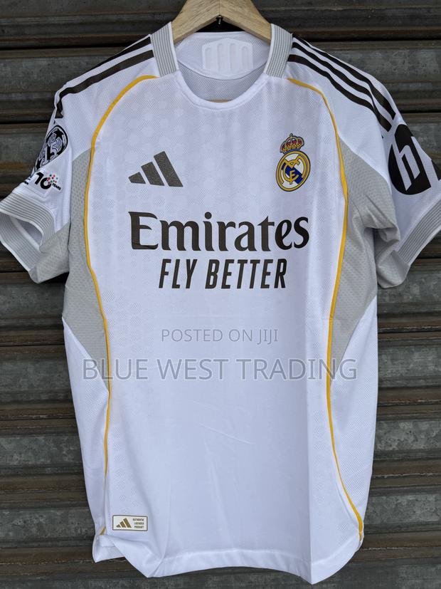Real Madrid 2025/2026 Player Version Jersey _ Real Madrid Authentic · Photo 5