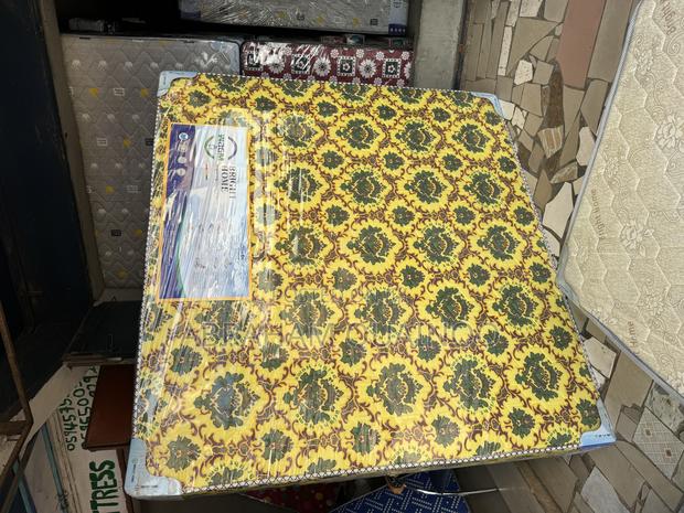 Queen Size 11inches Super High Density Mattress for Sale · Photo 1