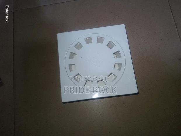 Plastic Floor Drain 4*3*2, White and Grey · Photo 1