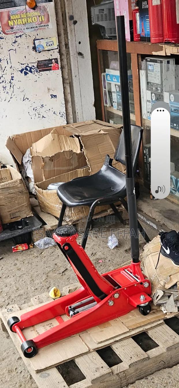 Heavy Duty 3ton Floor Jack · Photo 6