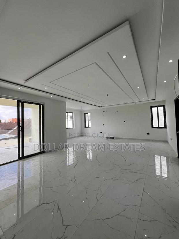 5bdrm House in East Legon for sale · Photo 7