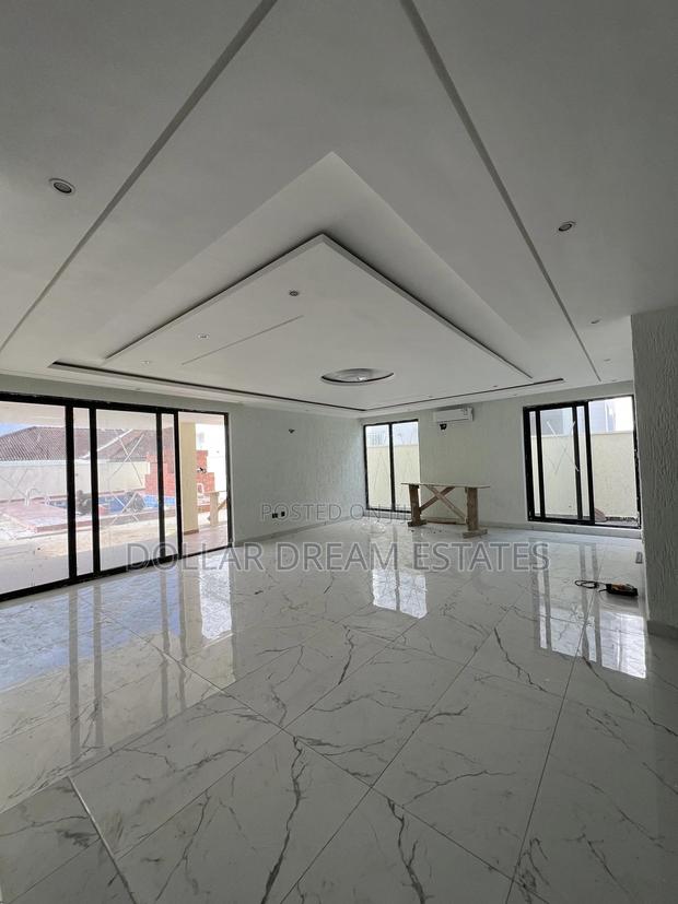 5bdrm House in East Legon for sale · Photo 3