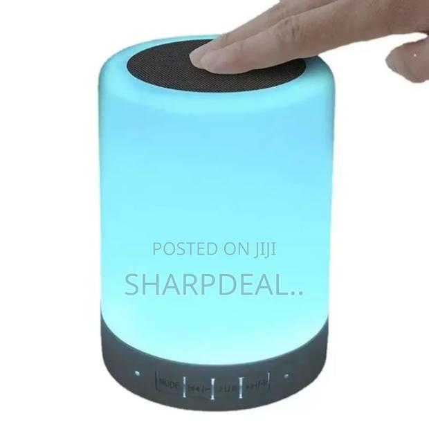 Wireless Bluetooth Speaker With Fm Radio · Photo 2