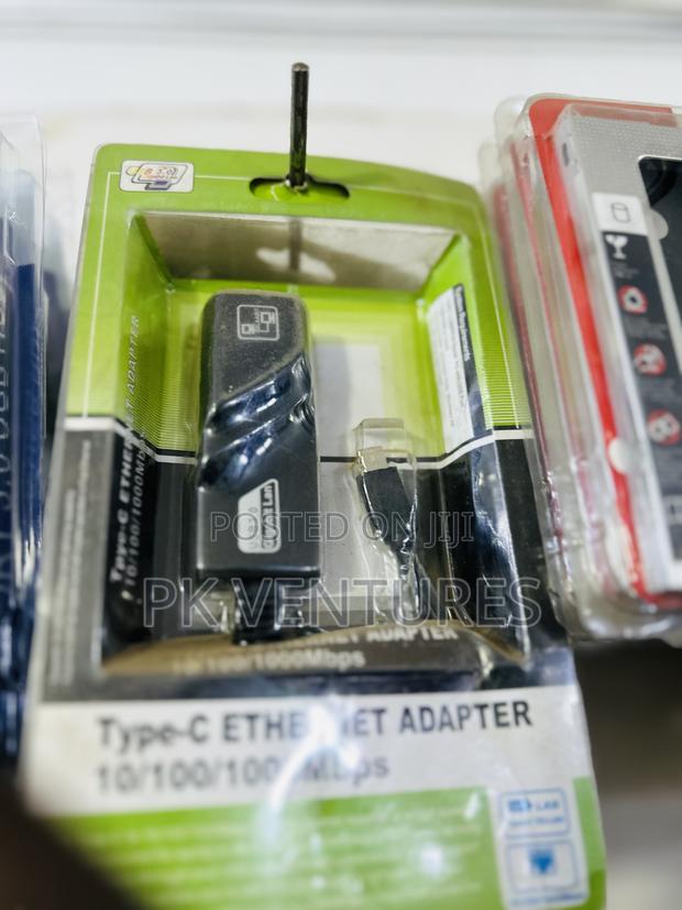 Type-C and Usb 3.0 Ethernet Adapter · Photo 2