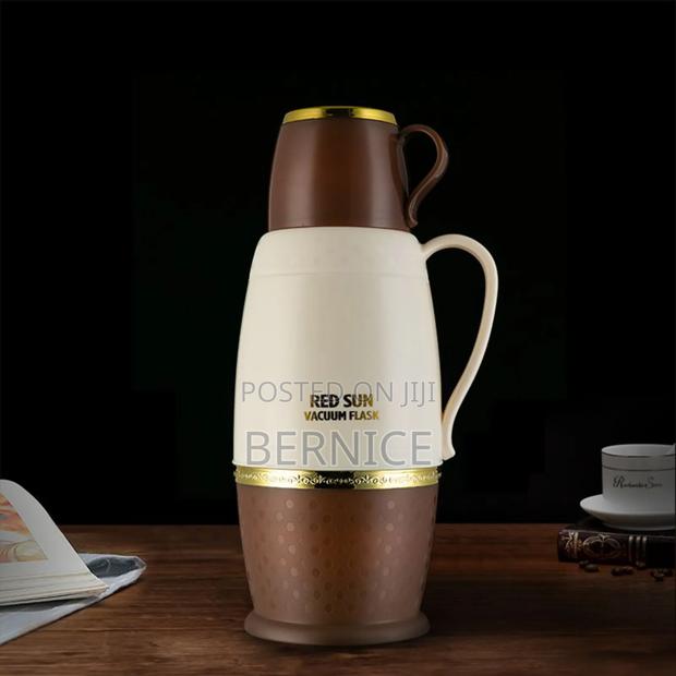 Red Sun 2.0l Vacuum Flask · Photo 2