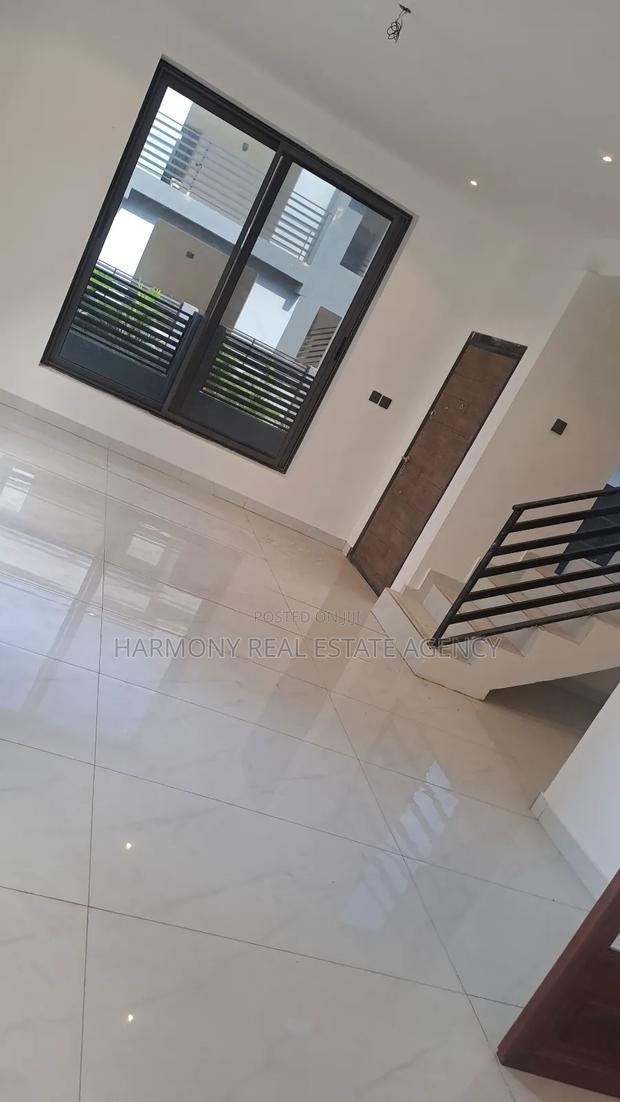 3bdrm House in Haatso for sale · Photo 8