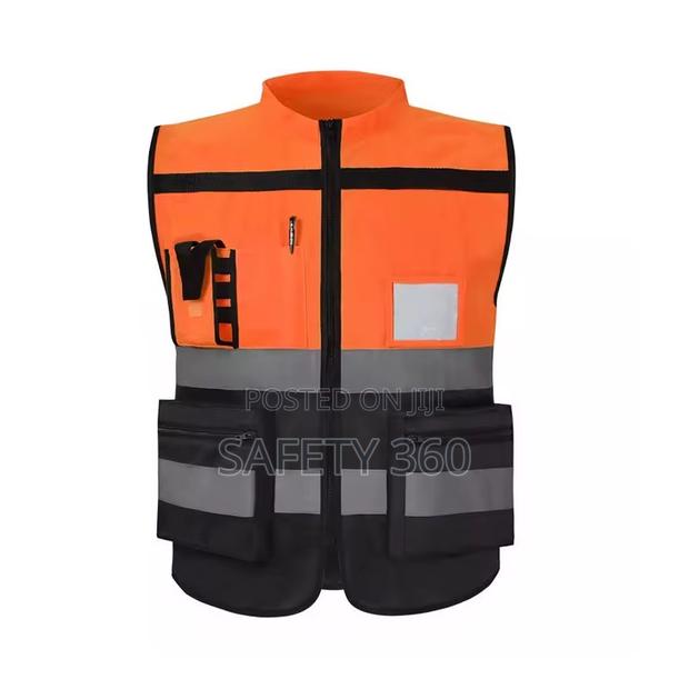 Reflective Safety Vest · Photo 1