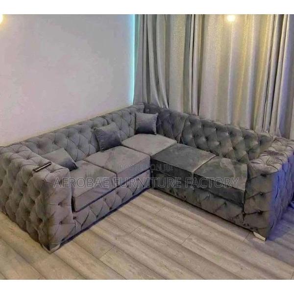 Classic Sofa Chair · Photo 1