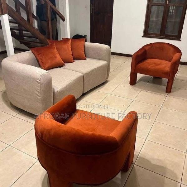 Quality and Affordable Sofa Chairs · Photo 1