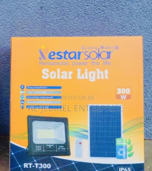 Solar Flood Light 300w · Photo 4