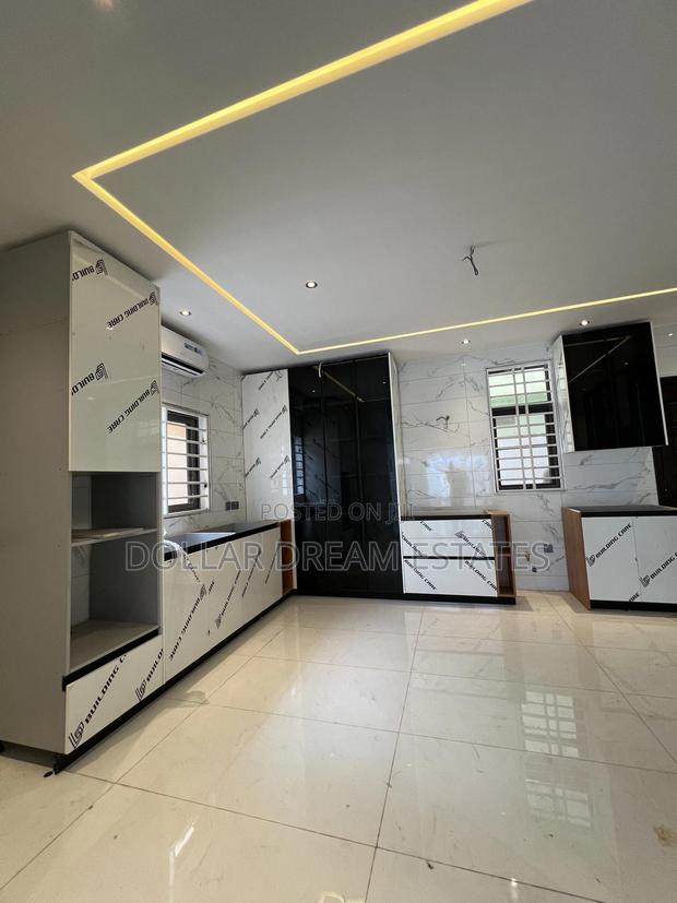 4bdrm House in Ashaley Botwe for sale · Photo 8