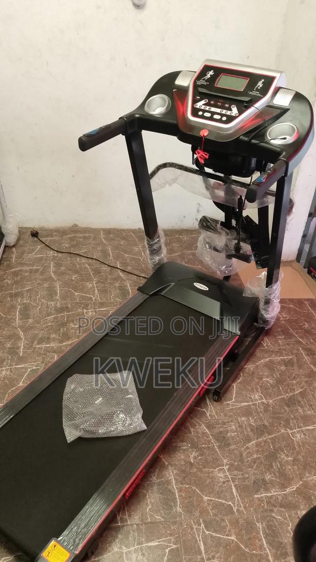 Treadmill With Massager/Dumbells · Photo 4