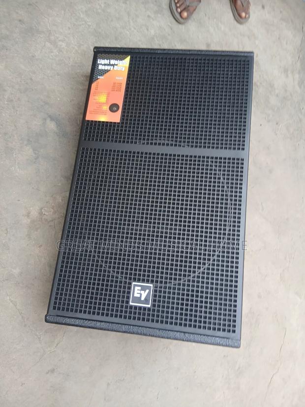 A Pair of Ev Passive Stage Monitor · Photo 2