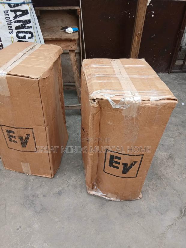 A Pair of Ev Passive Stage Monitor · Photo 7