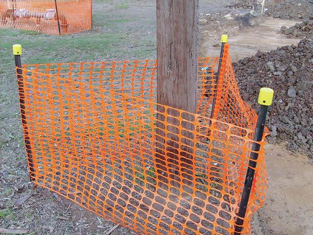 Orange Safety Mesh · Photo 1
