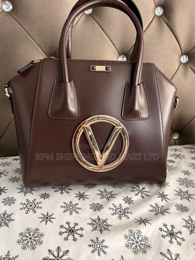 Valentino Hand Bag(Pre Order) · Photo 3