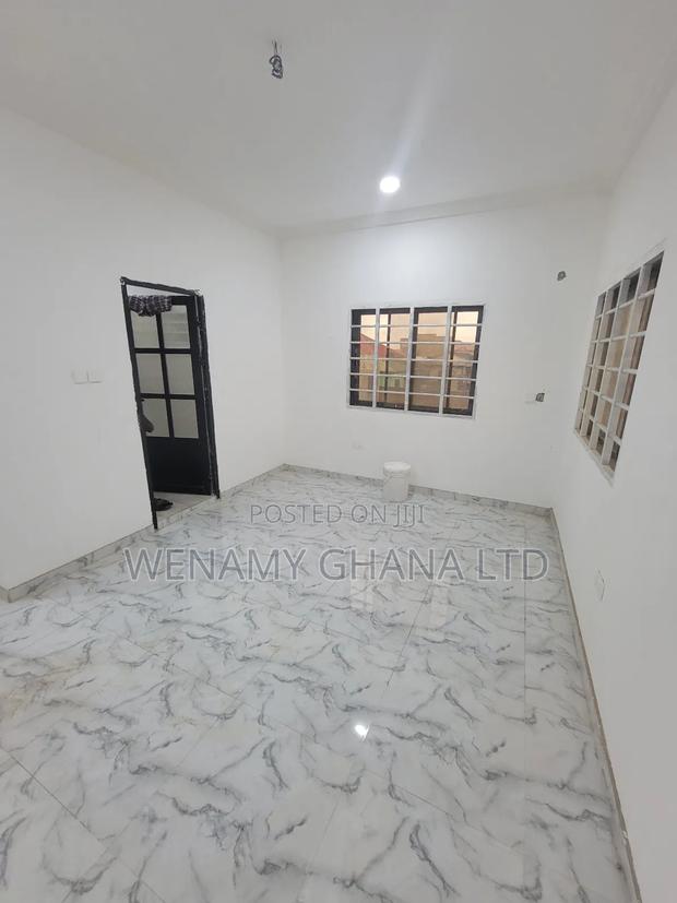 2bdrm Townhouse / Terrace in Community 25 for rent · Photo 3