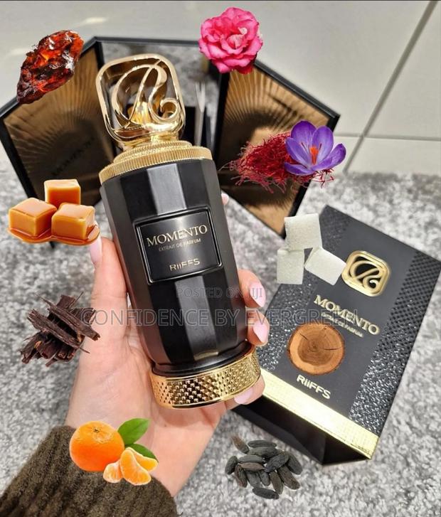 Momento Extrait De Parfum by Riffs · Photo 1