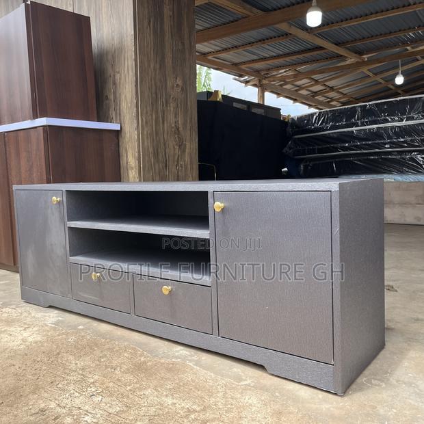 Available 5 Feet Long Tv Stand // Luxurious and Durable · Photo 4