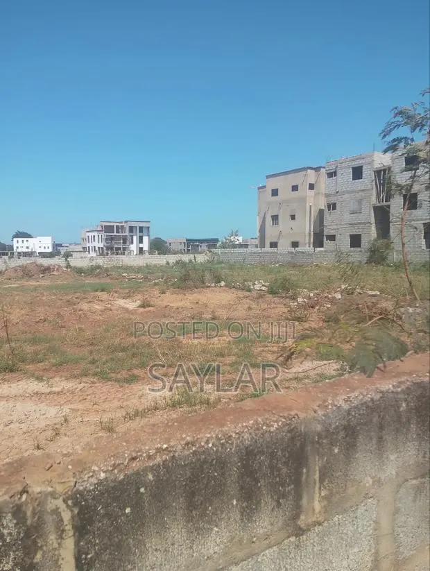 4 Plots Direct by the Sakomono Celebrity Golf Course Side for Sale · Photo 1