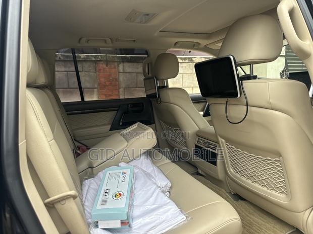 Toyota Land Cruiser 2019 Gray · Photo 7
