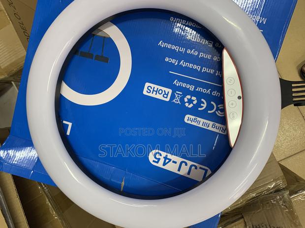Led Soft Ring Light (Ljj-45) - Full Set With Tripod · Photo 5