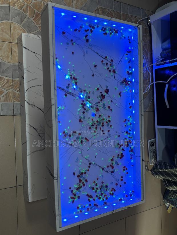 Led Lights Mables Center Table · Photo 1