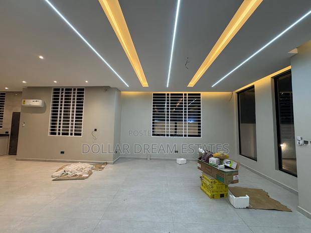 5bdrm House in Ashomang Estate for sale · Photo 6