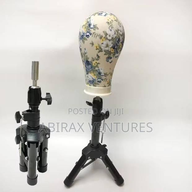 Small /Medium Mannequin Tripod Stand · Photo 3