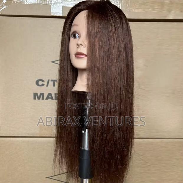 Mannequin Training Head With Blend Hair · Photo 2