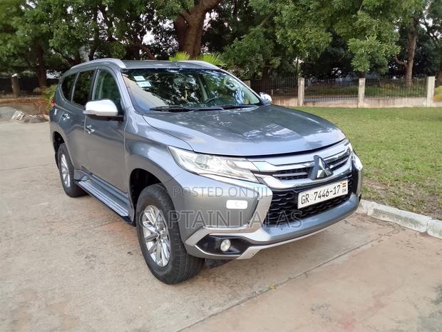 Mitsubishi Pajero Sport 2017 Gray · Photo 5