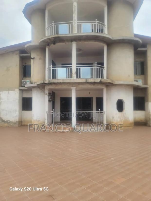 2bdrm Apartment in Francis Quarcoe, Taifa-Burkina for rent · Photo 4