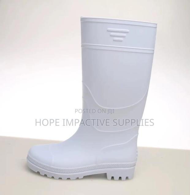 Quality White Wellington Boots<>Non Steel Toe. · Photo 3