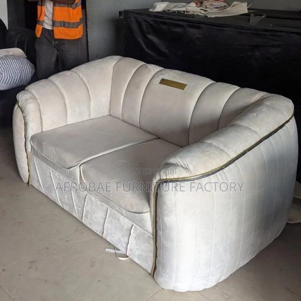Designer Sofa Chair · Photo 1